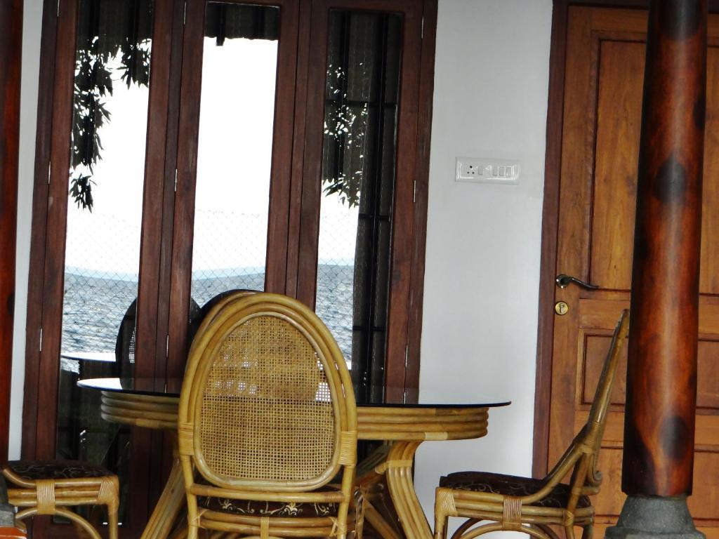 Saro Lake County Kumarakom Exterior foto