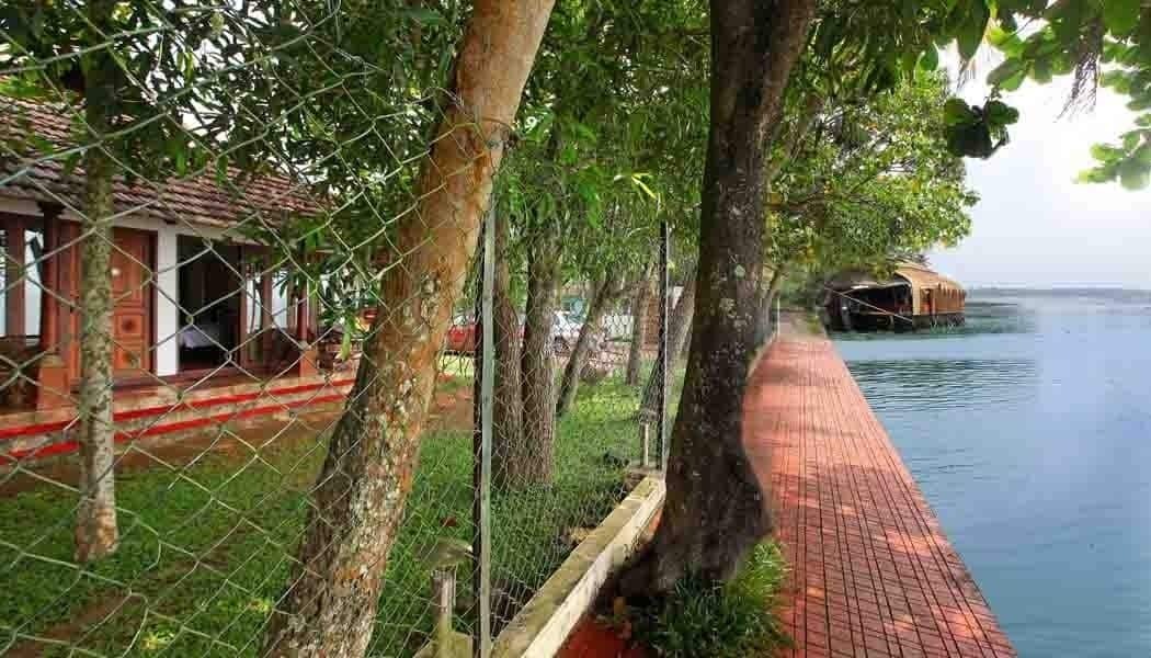 Saro Lake County Kumarakom Exterior foto
